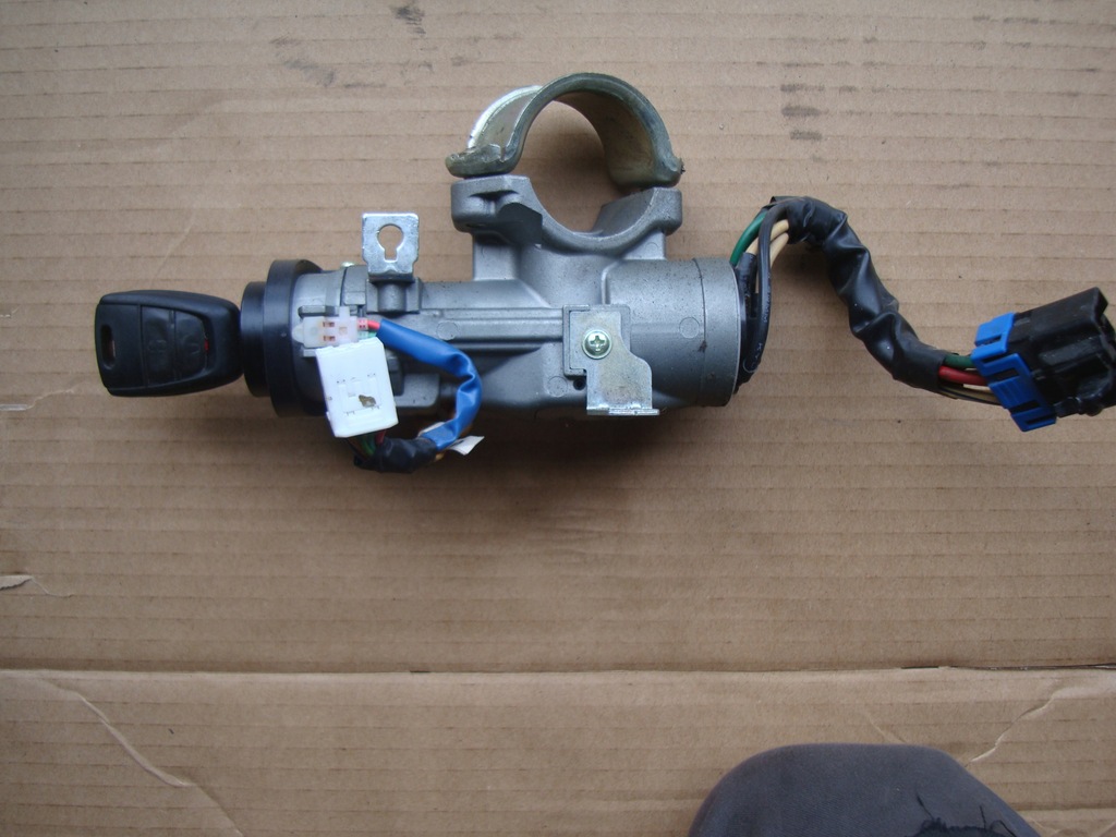 фото №4, Kia ceed i 1.6 crdi бортовий комп'ютер ключ замок запалювання набір 0281013569