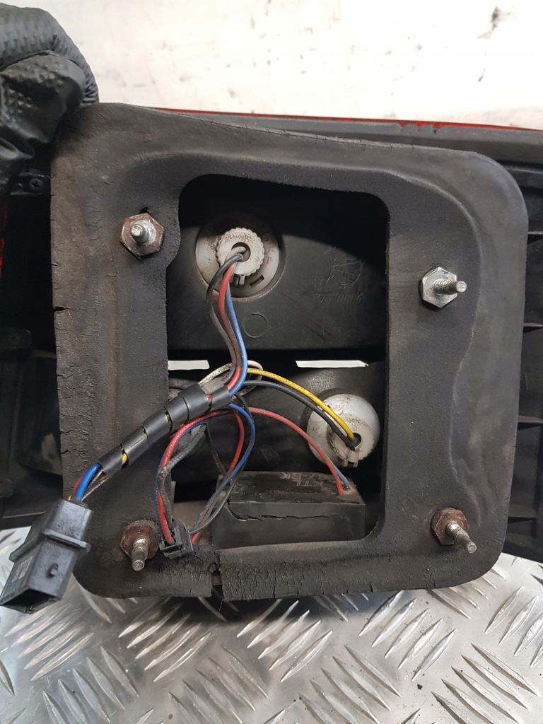 Фара ліва задній audi a6 c5 універсал 04r- led європа Київ