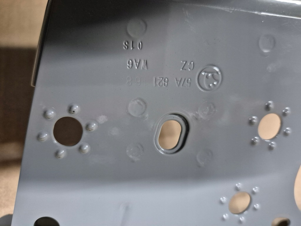 фото №8, Skoda karoq кронштейн крыла передний перед правое