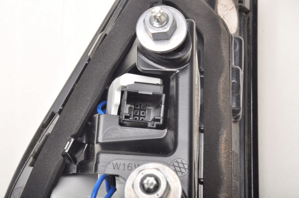 фото №8, Citroen ds3 crossback лампа ліва задня w кришка 9836711380