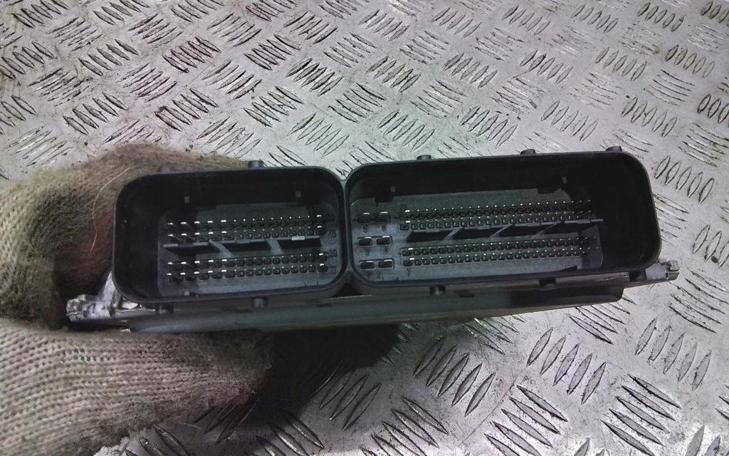 фото №5, Audi a1 1.2 tfsi блок управления двигателя 03f906070dp