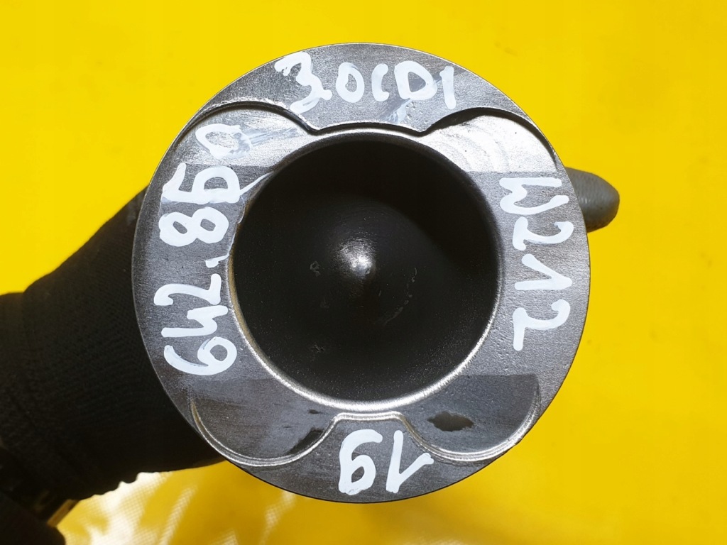 Поршень шатун шату́н w212 w204 3.0cdi 642850 8370 Київ