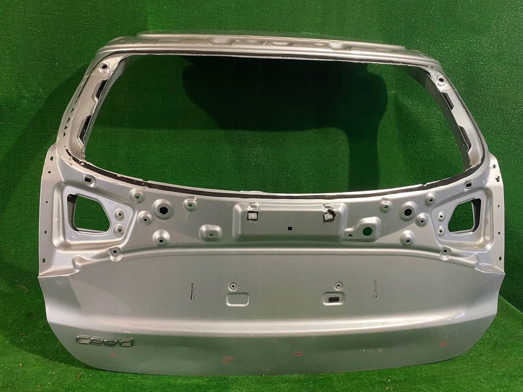 фото №1, Кришка багажника задня задня kia ceed ii lift kombi