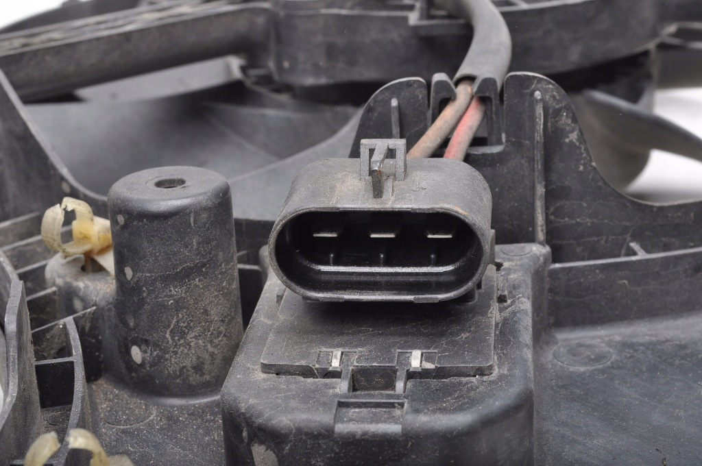 Opel insignia a 1.6 cdti 136km вентилятор радиатора cm945001 23233765 с Разборки