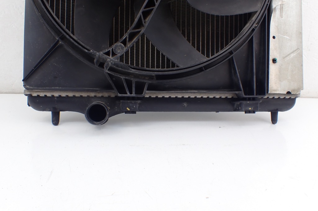 Вентилятор + радиатор воды peugeot 208 рестайлинг  1,2 vti 2018 r 3d 9812028580 Оригинал