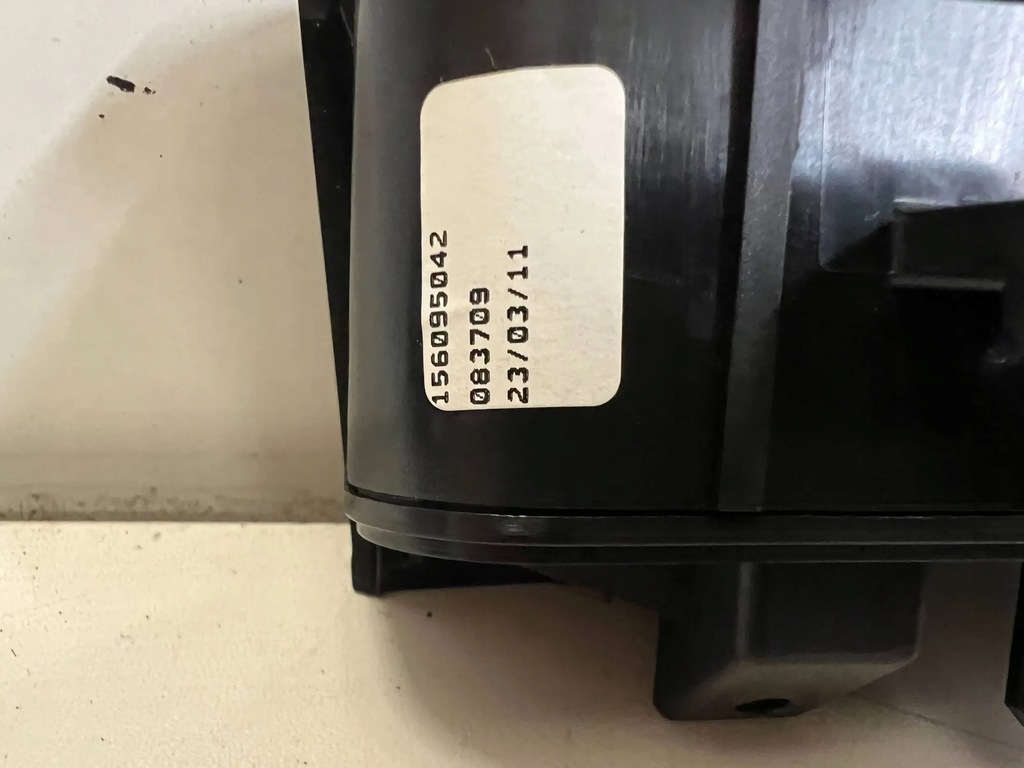 фото №15, Alfa romeo giulietta панель перемикачі замка світла запуск стоп