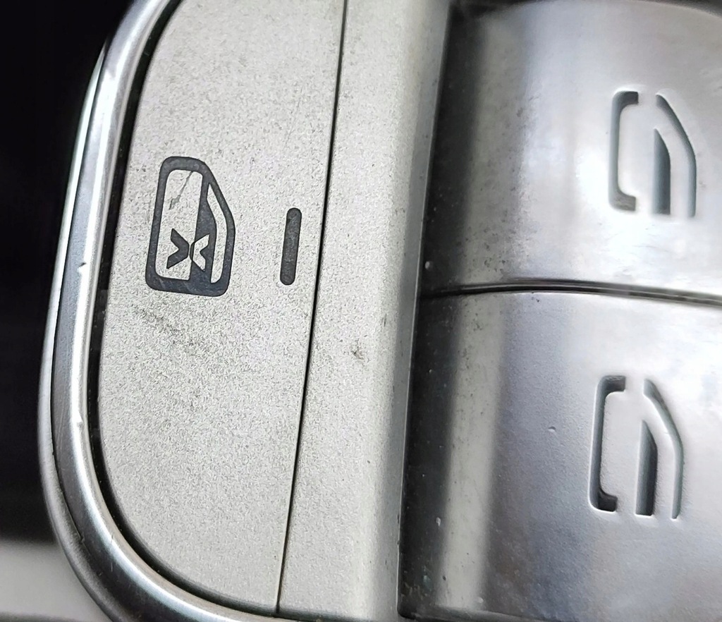 фото №8, Mercedes-benz gle w167 2022 перед сторона права кнопки вікон