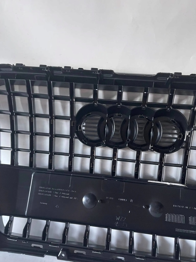 фото №13, Решётка радиатора решётка радиатора audi q5 lift s-line 8r0 2013 бампер перед 8r0853651 передняя
