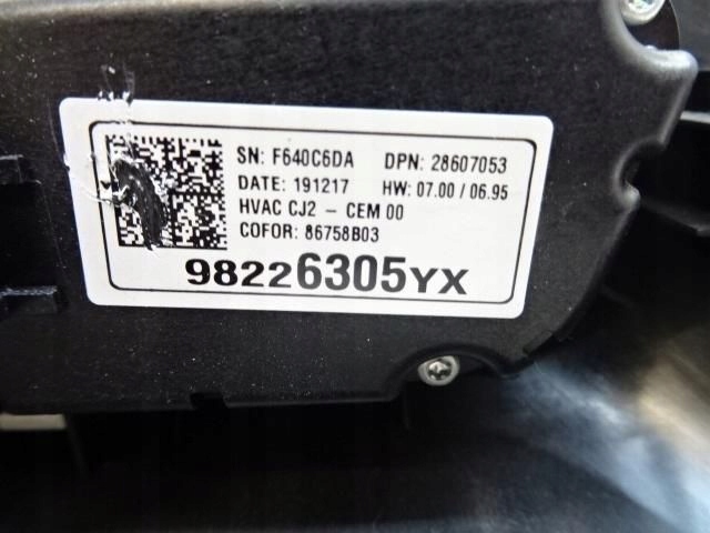 фото №7, Opel crossland x панель кондиціонера