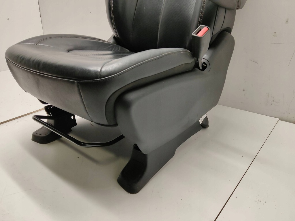 фото №8, 2018 chrysler pacifica сидіння передній пасажира