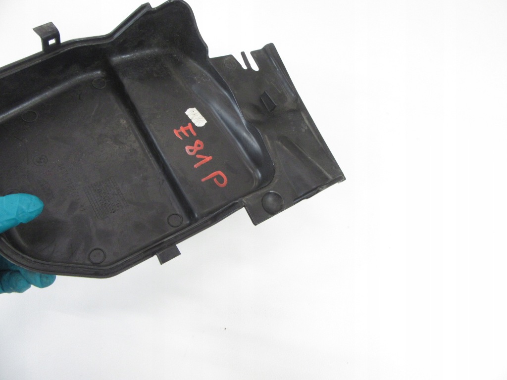 Жабо заглушка защита правая bmw e81 e82 e87 e88 e90 e91 e93 Киев