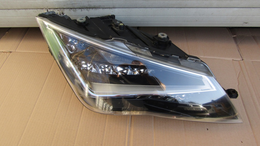 фото №1, Seat leon 3 iii 5f лампа правая перед full led комплектная