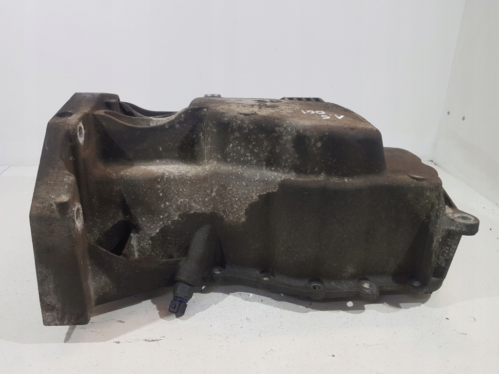 Поддон масла масляная 8200318813 renault nissan 1.5 dci Оригинал