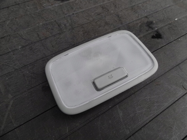 фото №1, Kia stonic 2019 лампа освещение кабины оригинал