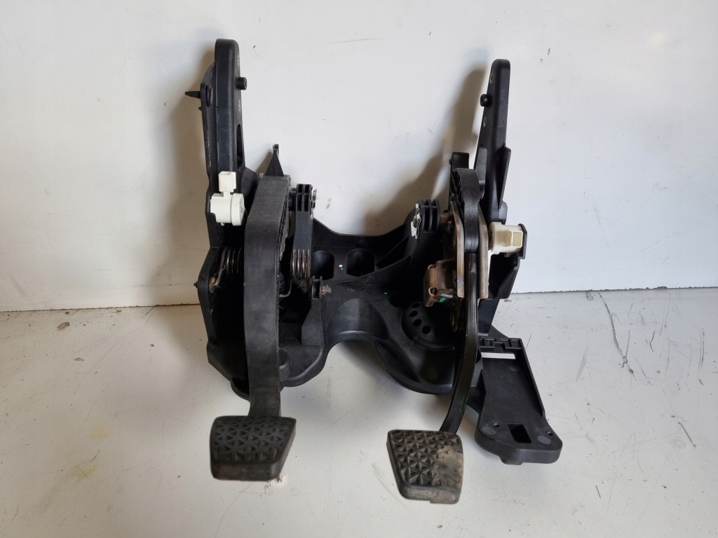 фото №1, Педалі europa opel astra k 39023892