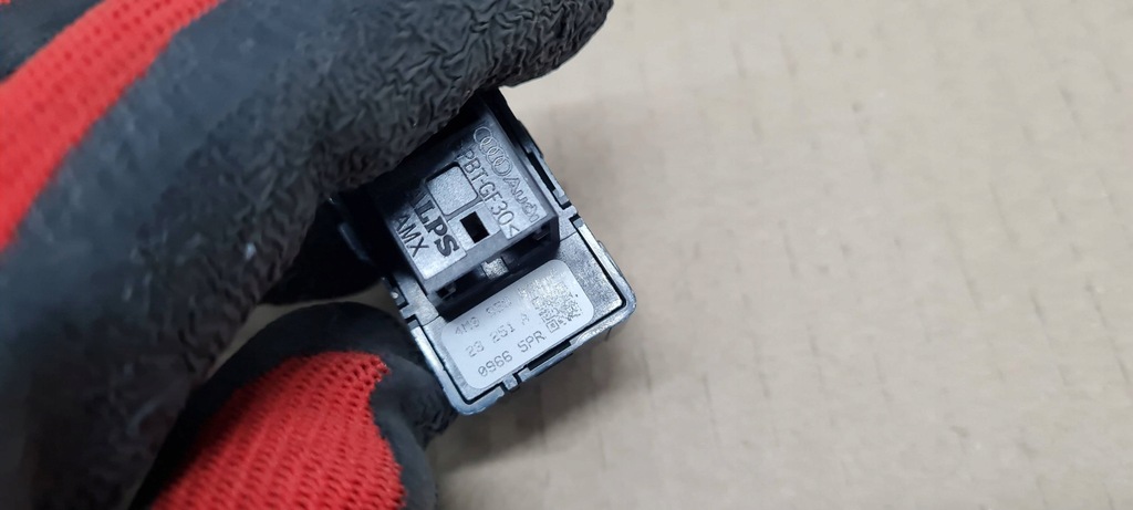 фото №6, Sq8 4m rsq8 q8 кнопка відкривання кришки багажника 4m0959831a a4 b9 8w a5