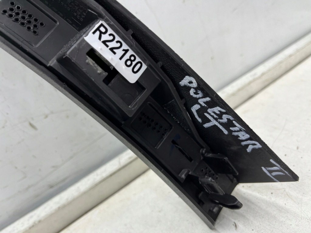 Молдинг polestar ii 2 20r.- левый задний кромка подкрылок крыла накладка Киев