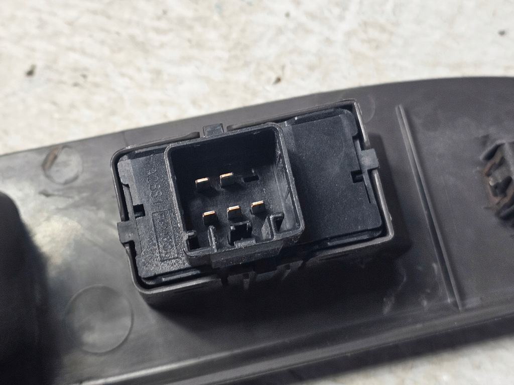 фото №13, Mercury mariner 06-10 панель управление окон левый правый задняя 8l8478274b09 usa