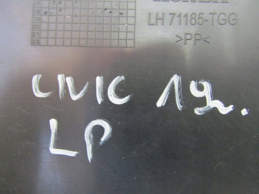 фото №7, Civic x 19r решётка радиатора бампера левая передняя левый перед заглушка 71185-tgg