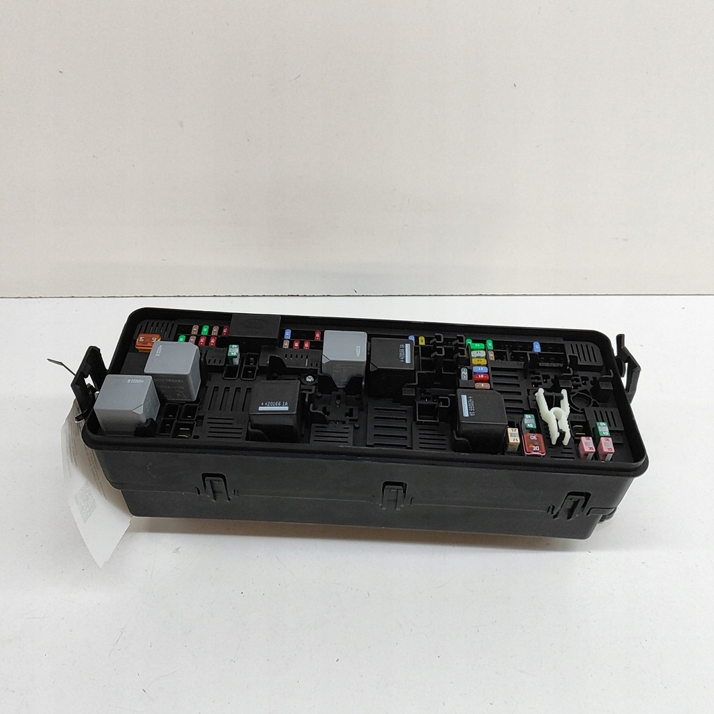 фото №1, Land rover range rover sport l494 2018 рамка / модуль запобіжників