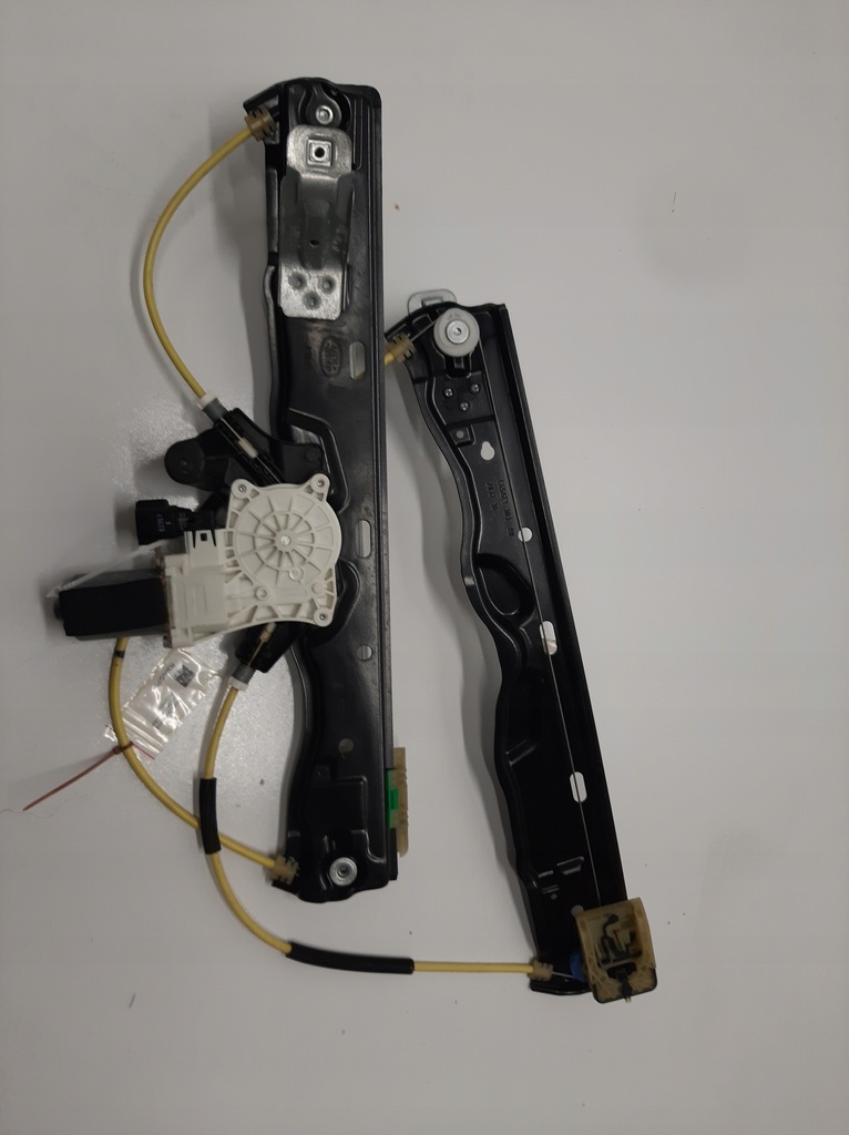 фото №1, Направляющая стекло velar lr102434 j8a2-223200-ab