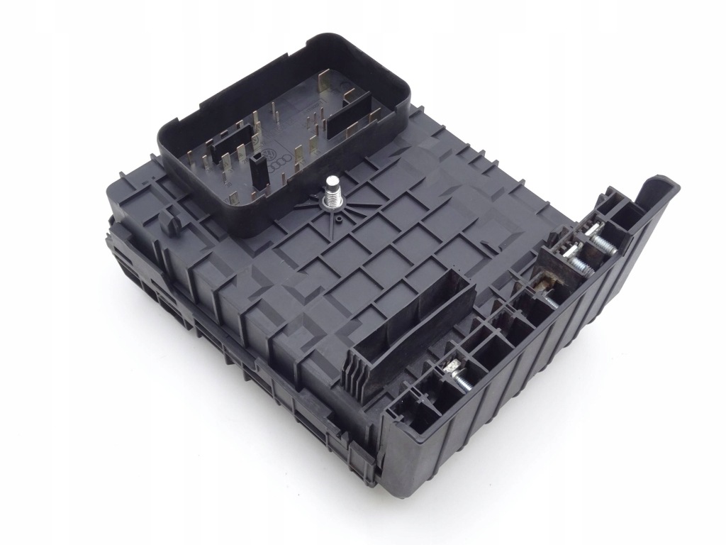 Купить Коробка предохранителей vw golf 5 plus 2.0 fsi 1k0937125 nr218
