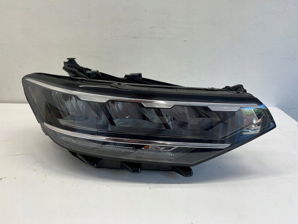 фото №1, Passat правая лампа перед передняя vw passat b8 lift full led 19- 3g1941036p
