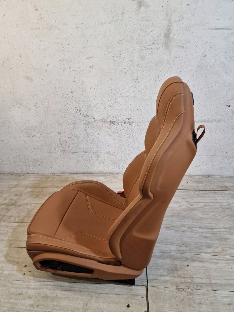 Ferrari ff 2015 сидіння водій Зі Шроту