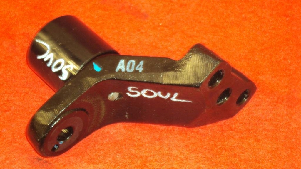 фото №1, Kia soul кронштейн кронштейн двигателя 1,6crdi 2008-