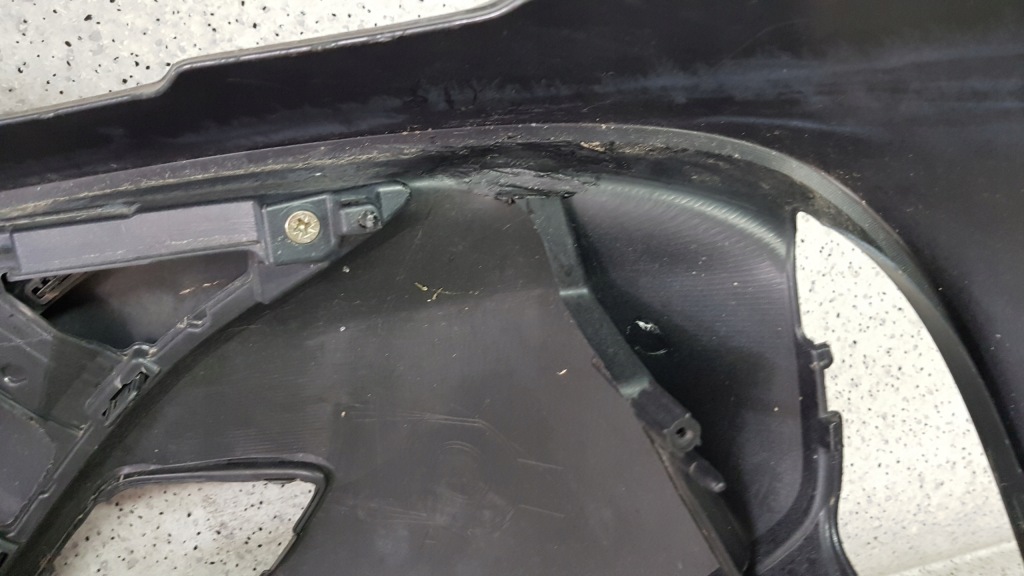 Toyota prius plus prime 2016 - бампер перед 3228 Ціна