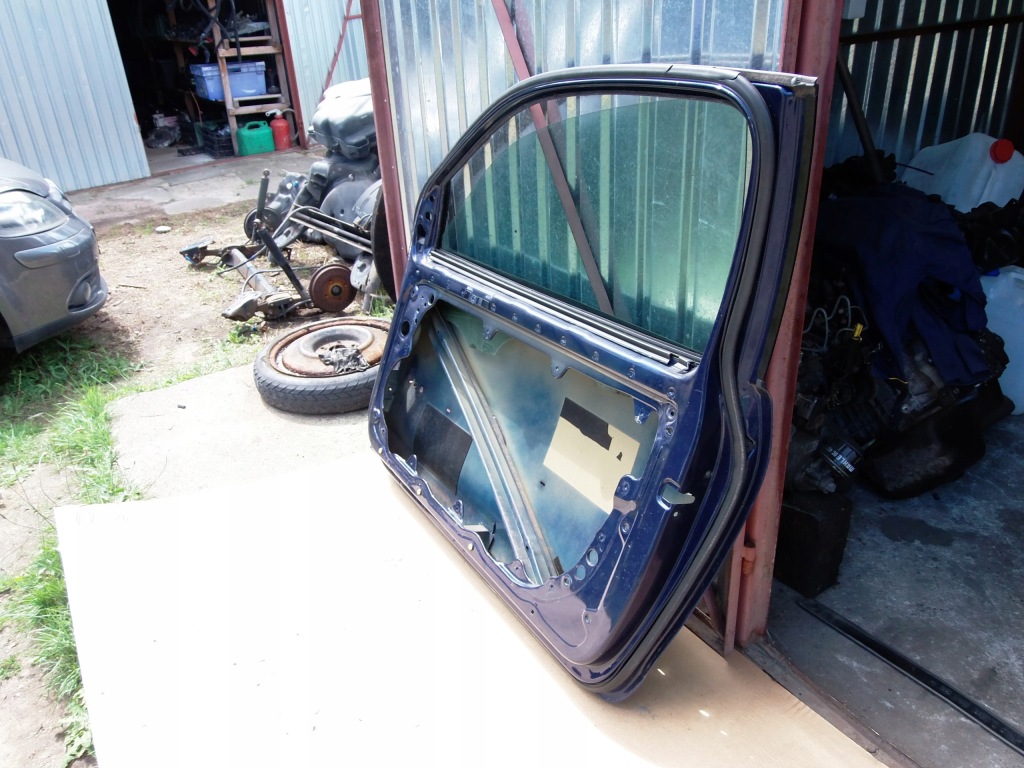 фото №11, Дверь стекло правое lb5n vw polo 9n iv 3 дверь