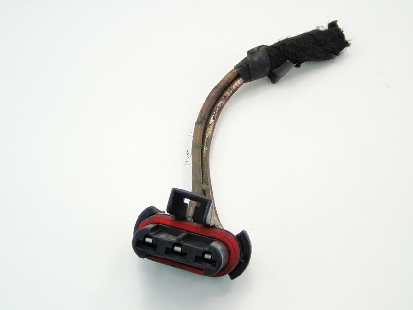 фото №1, Штекер колодка 1.3 cdti corsa c d meriva ignis agila tigra combo wagon r