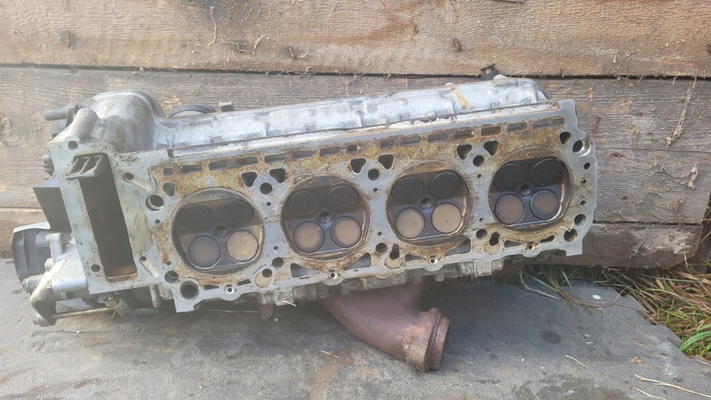 Mercedes w124 головка циліндрів кришка клапанів колектор 420e 1190167701 Оригінал