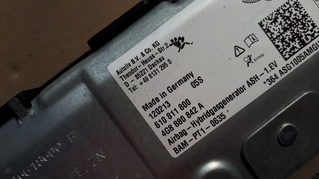 фото №10, Audi оригинальный номер 4g8880842a