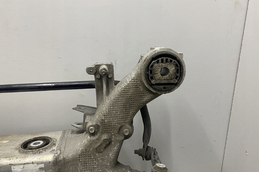 фото №11, Підрамник задні bmw 7 g11, g12 6861201 2017