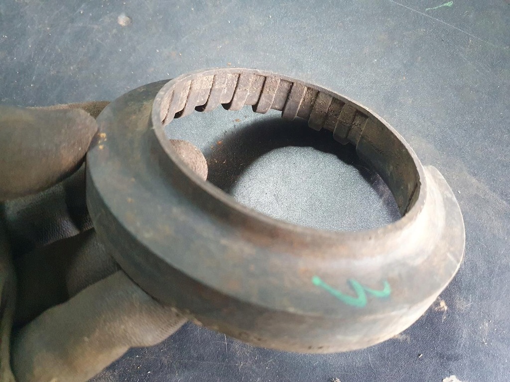 фото №5, Fiat 126 maluchguma подушка двигателя кронштейн