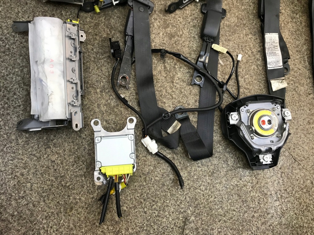 фото №6, Подушка водителя подушка безопасности модуль ремни перед задняя набор toyota rav4 3 iii 2006