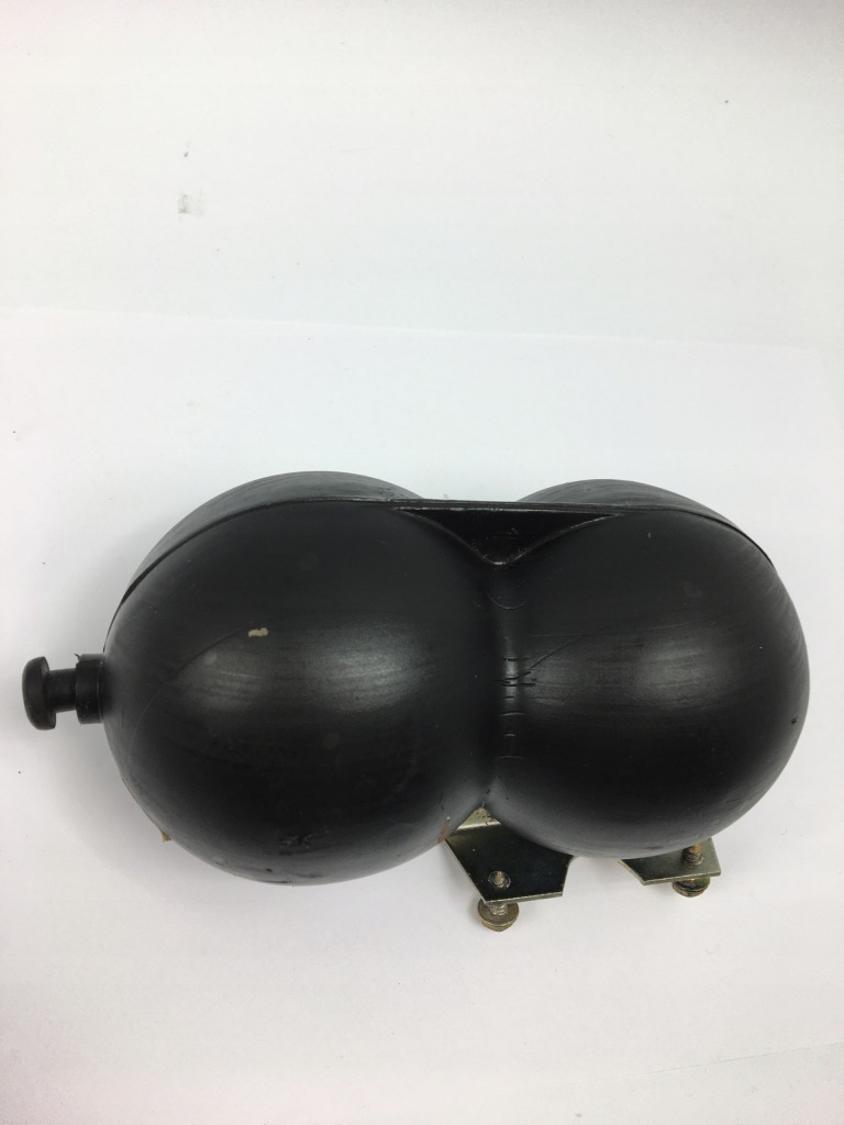 Купити Бак вакууму mercedes w124 124