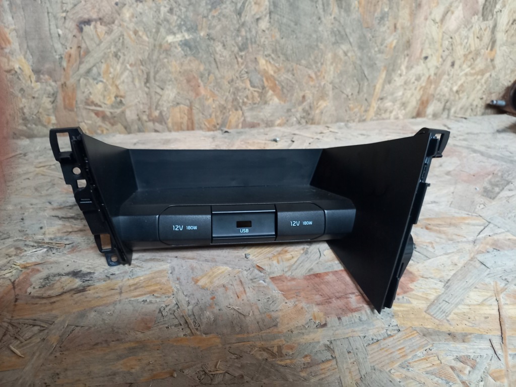 фото №1, Kia ceed iii полка разъём usb 84681-j7000