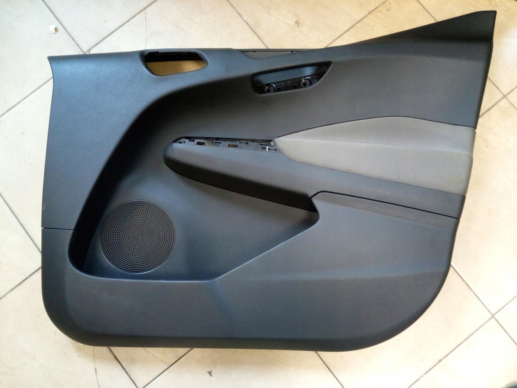 фото №1, Обивка дверь ford transit courier '15 oryg.