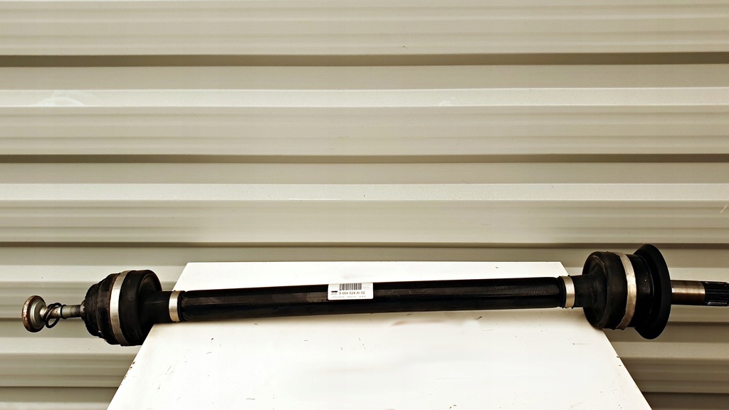 фото №1, Bmw g30 приводной вал правый задняя 8664624