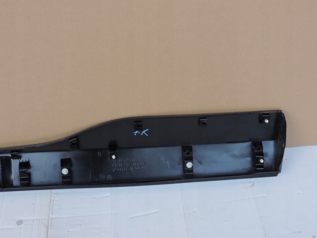 фото №7, Toyota rav4 v 5 2019 задняя левая молдинг дверь