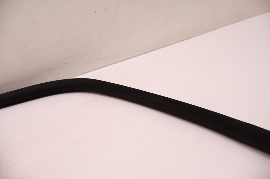 Mercedes-benz cle a236 прокладка скло права Недорого