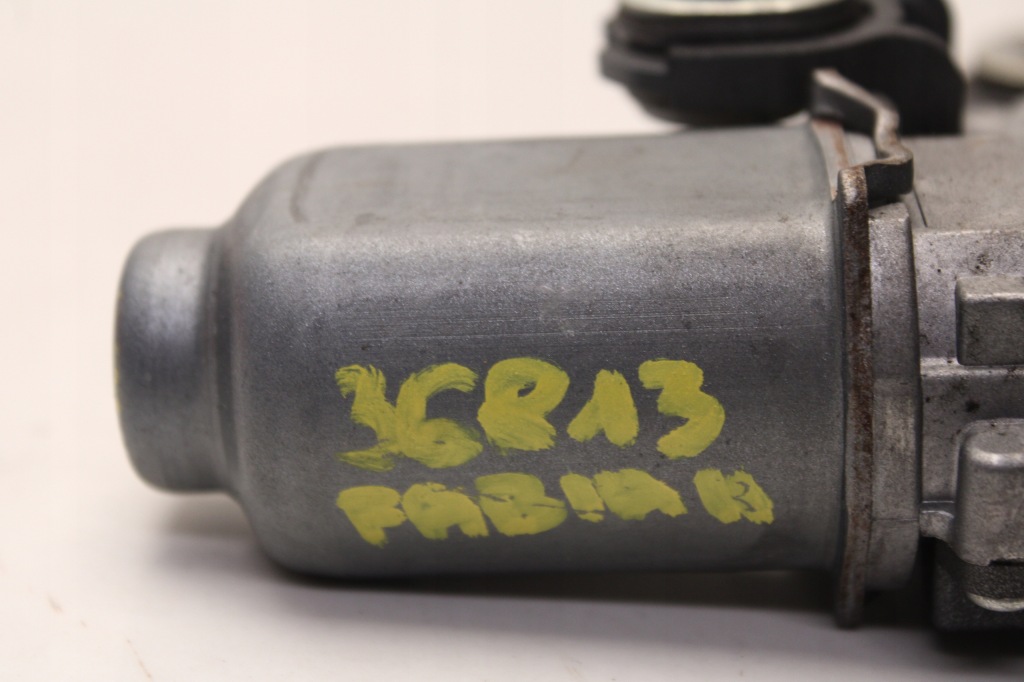 Skoda fabia 2 hb 07r- моторчик механізм двірники задній 5j7955711 Зі Шроту