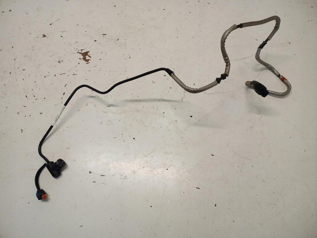 Купити Шланг трубка adblue renault master iv 204204518r