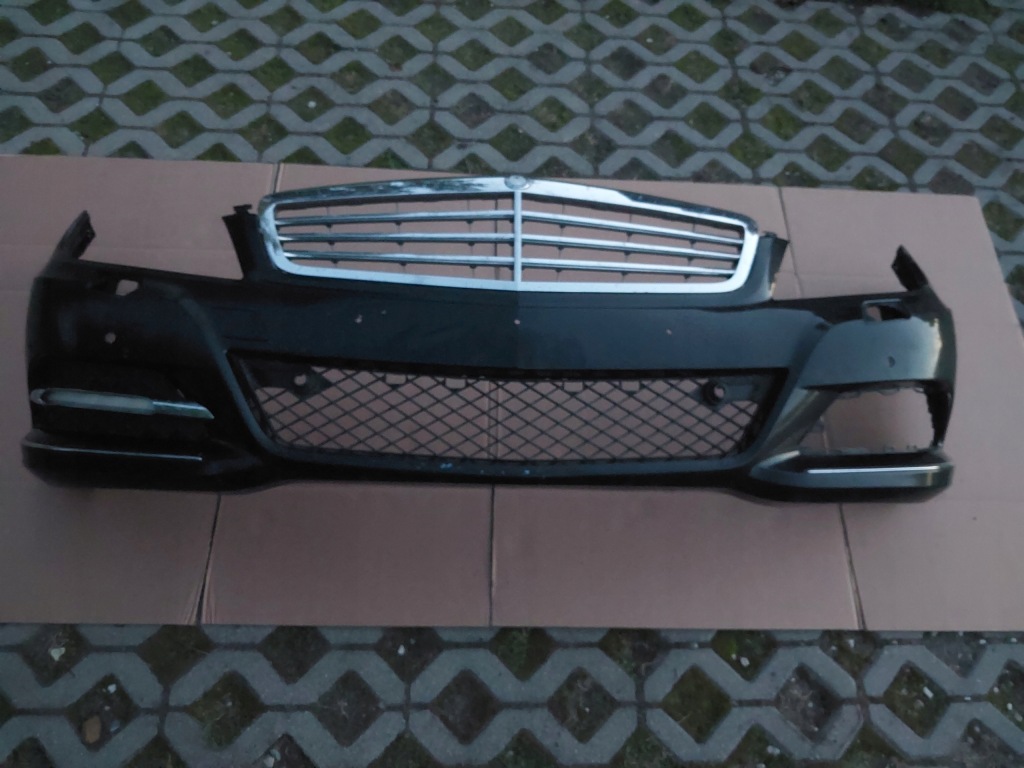 Купить Бампер перед mercedes w204 204 рестайлинг  омыватель pdc оригинал