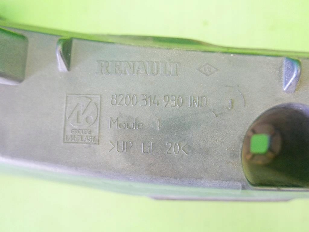 фото №2, Кронштейн крила ліва перед renault clio iii phi