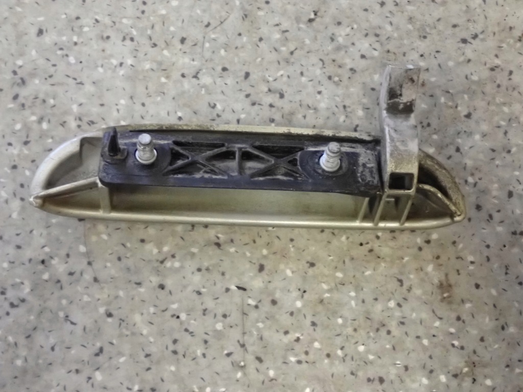 фото №3, Toyota yaris verso 99- ручка кришки задній