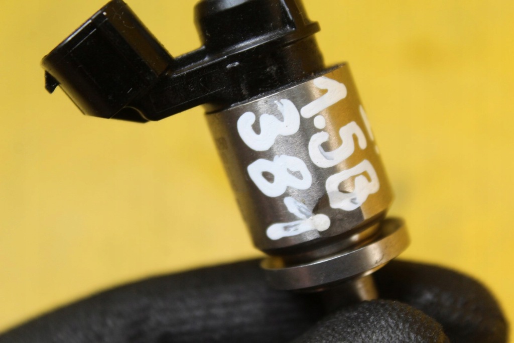 фото №7, Форсунка инжектор mazda 2 2.0 b p54g p51013250