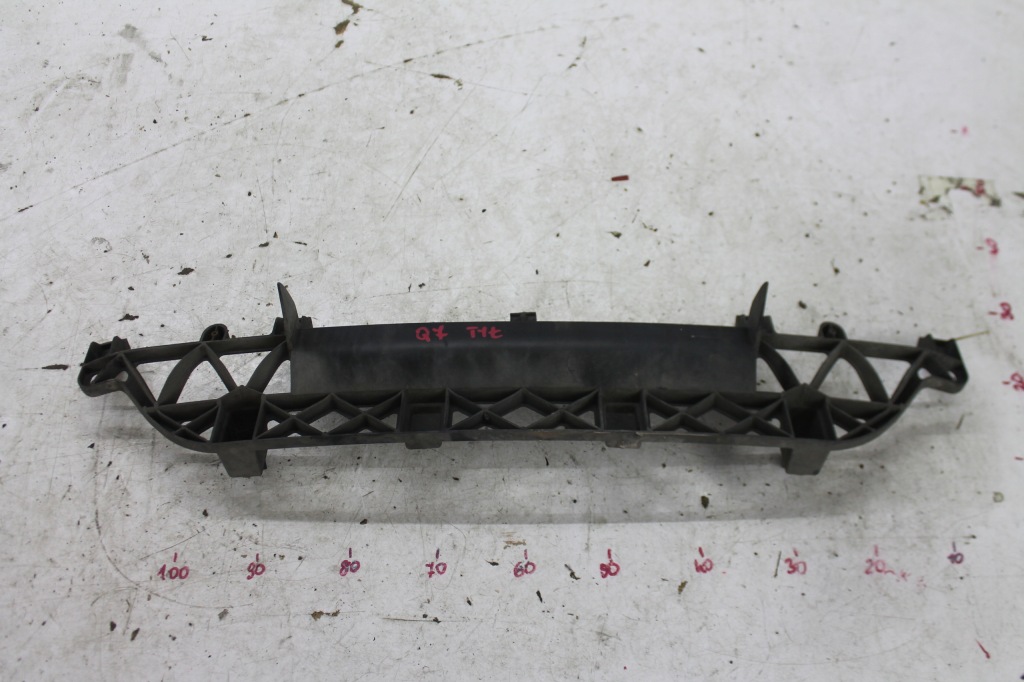 фото №1, Напрямна бампера задня 4l0807329 audi q7 4l 05-09
